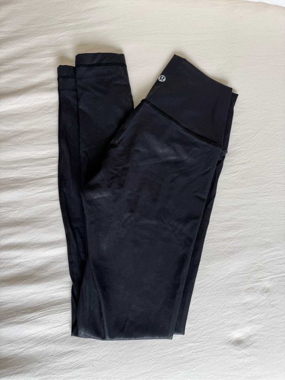 Lululemon Black shimmered Align Leggings